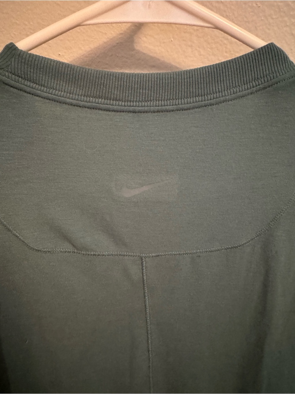 Nike One Crewneck Tank Top -Large- LIKE NEW! - Picture 5 of 7